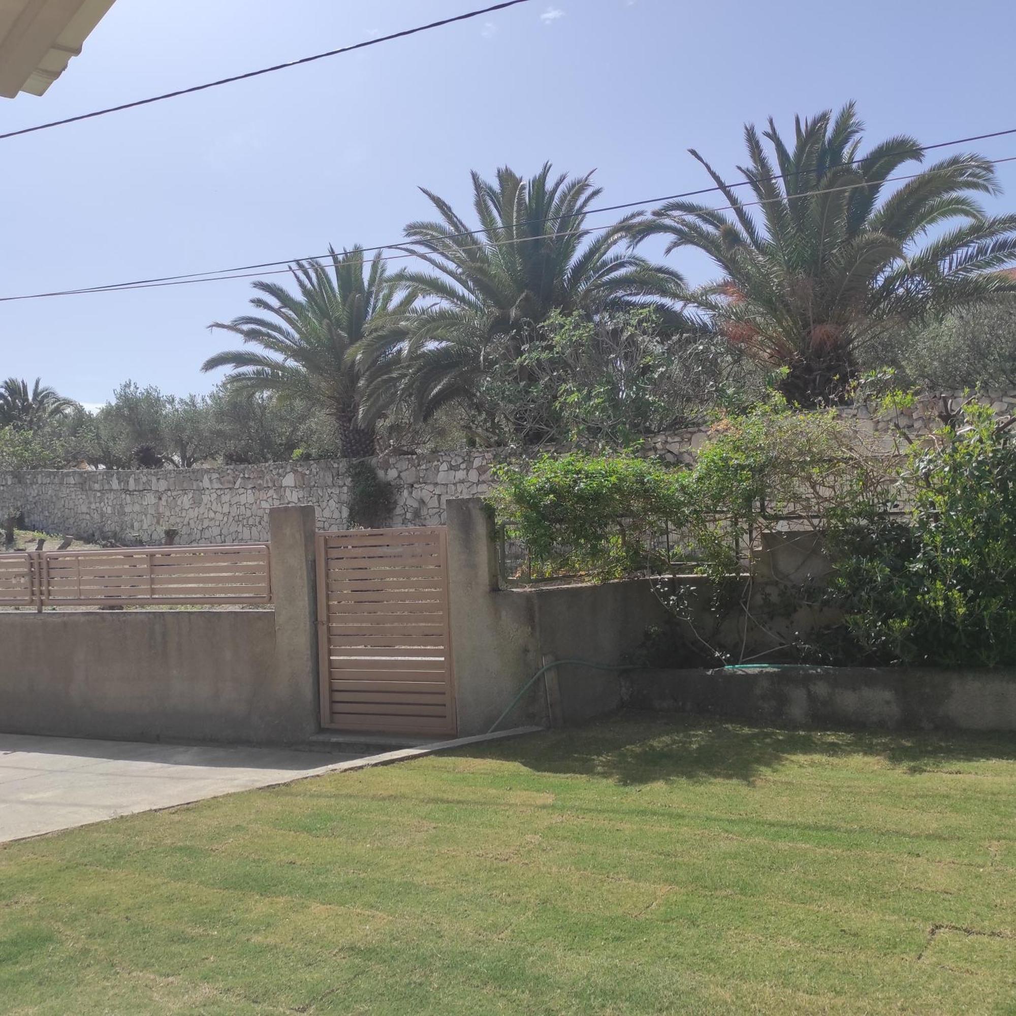 Sea Breeze Villa Rethymno  Exterior photo